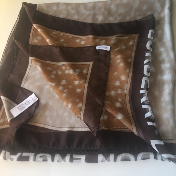 BURBERRY, Brown Spotted Deer Print Scarf , Unisex - Picture 6 of 11